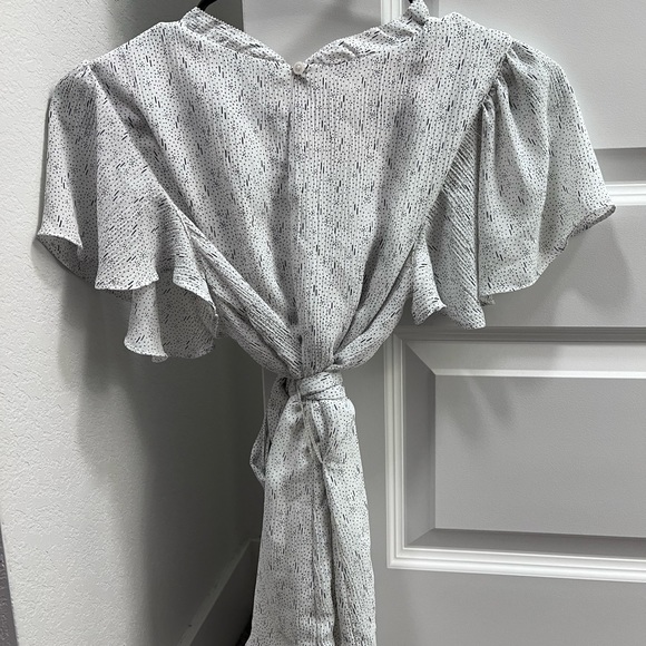 Loft white and dark blue design shell with flutter sleeve and waist tie - Picture 4 of 5